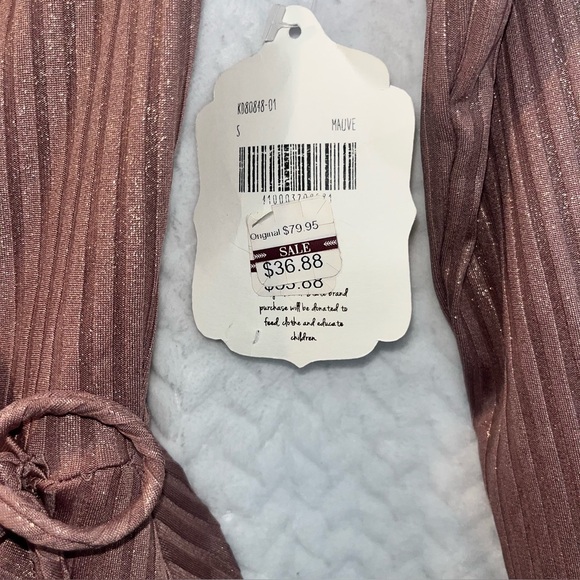 Elegant Mauve Wrap Dress - Picture 4 of 4